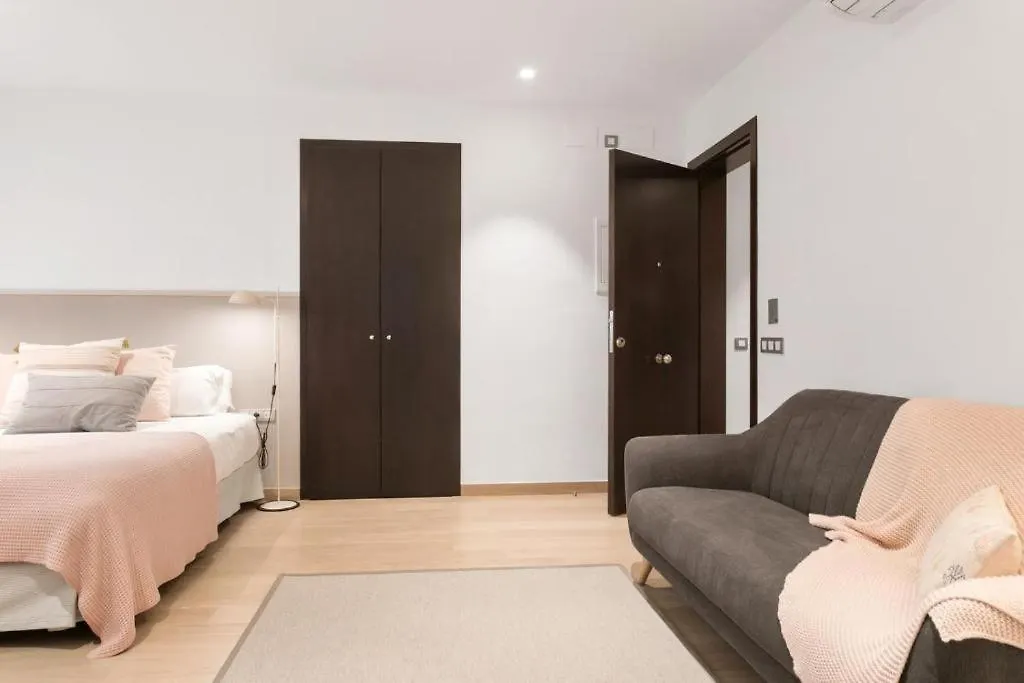 Fisa Rentals Gran Via Apartments Barcelona
