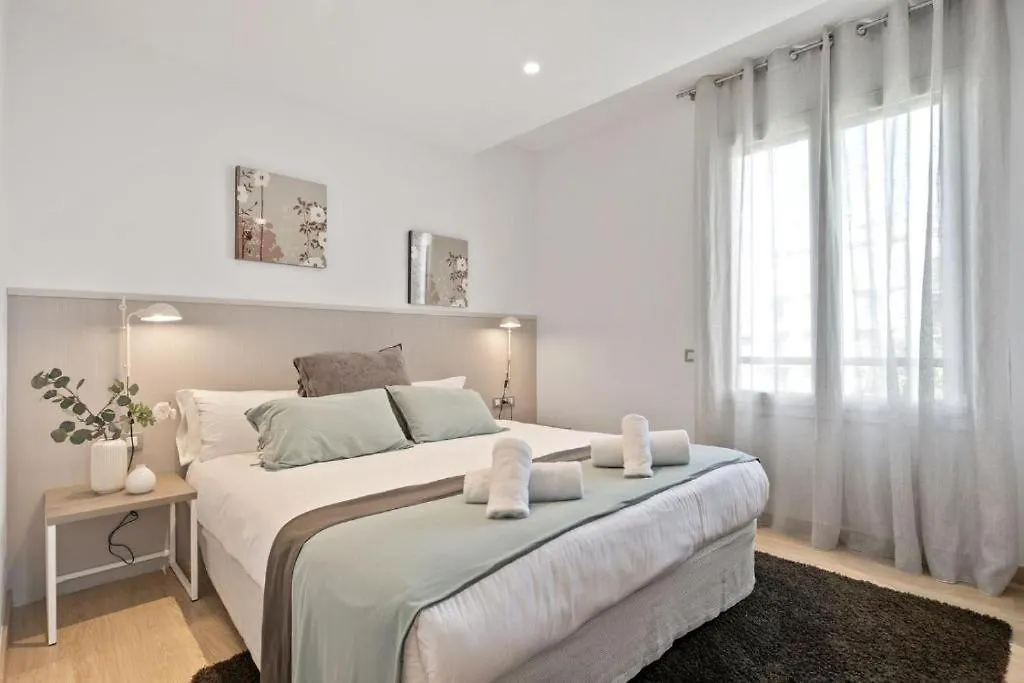 Fisa Rentals Gran Via Apartments Barcelona