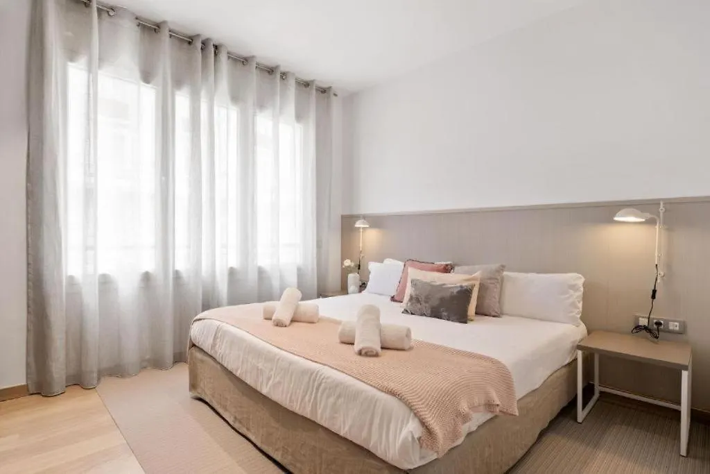 Fisa Rentals Gran Via Apartments Barcelona