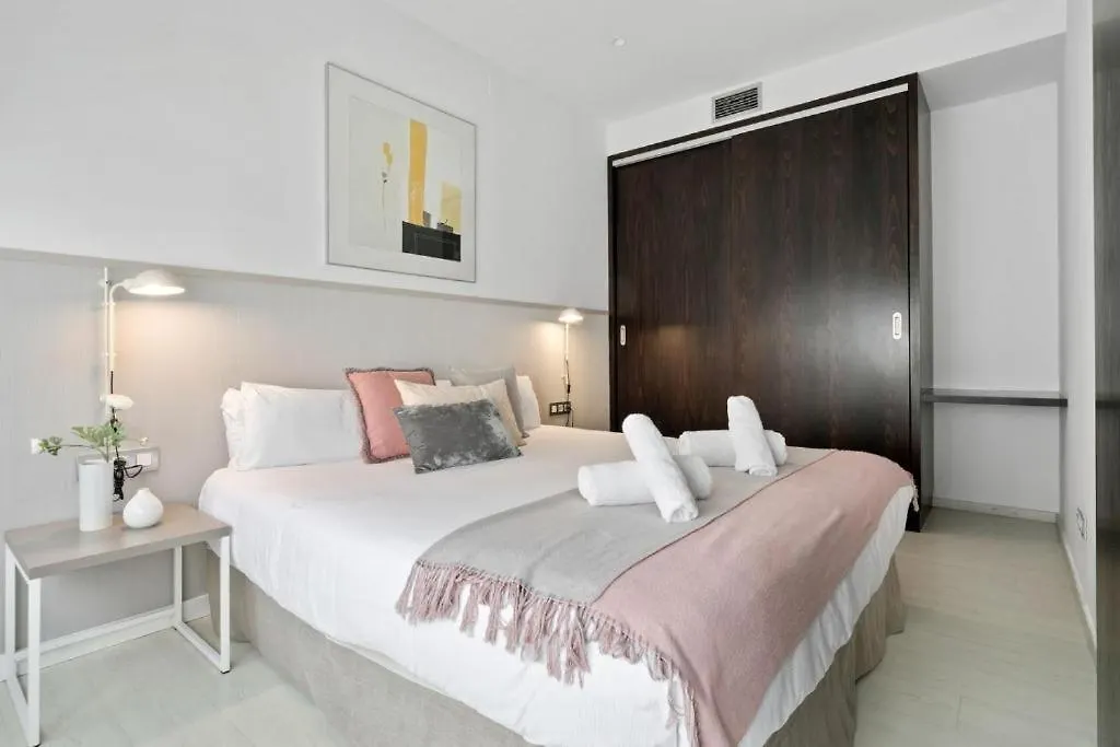 Fisa Rentals Gran Via Apartments Barcelona