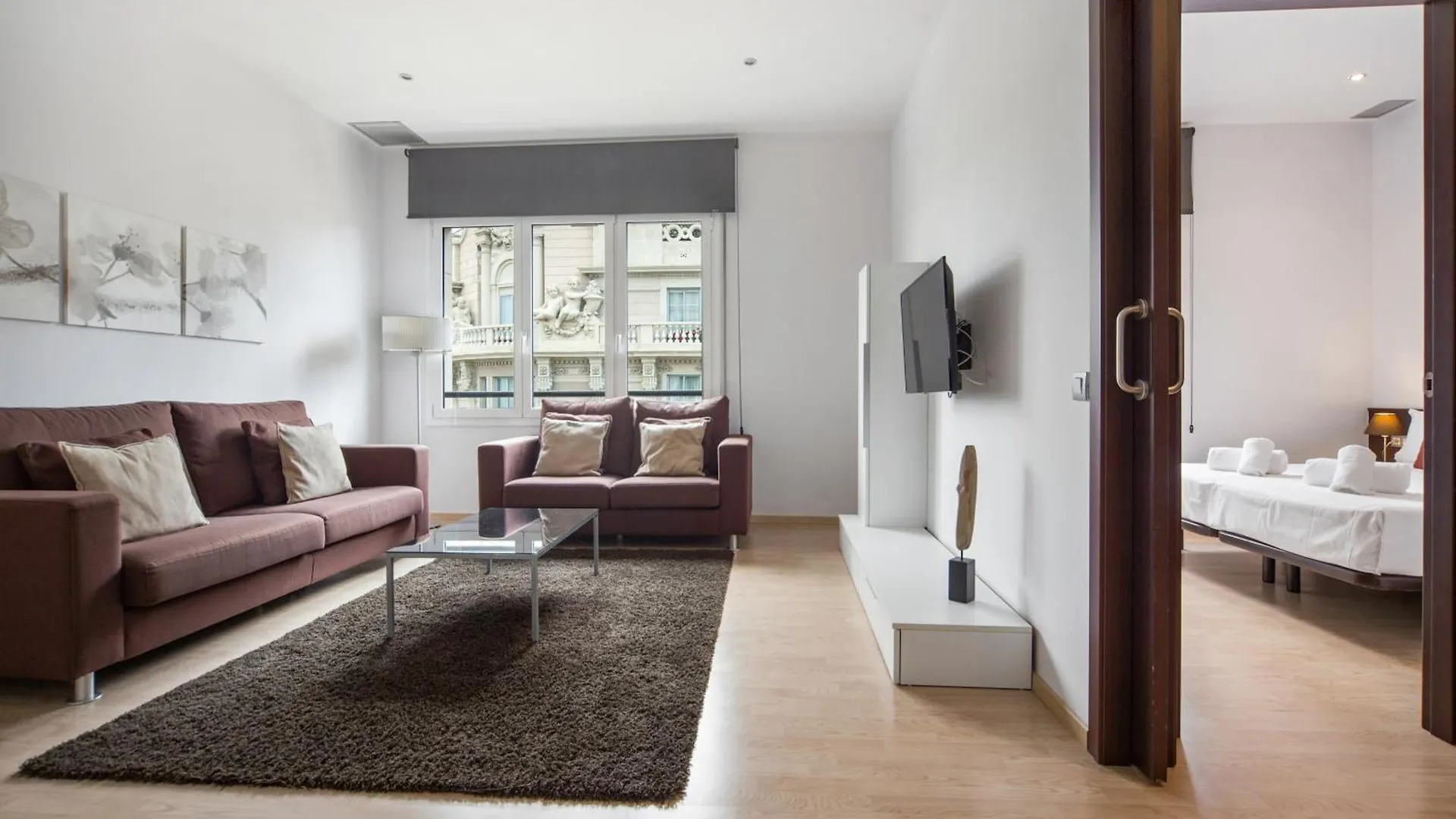 Fisa Rentals Gran Via Apartments Barcelona
