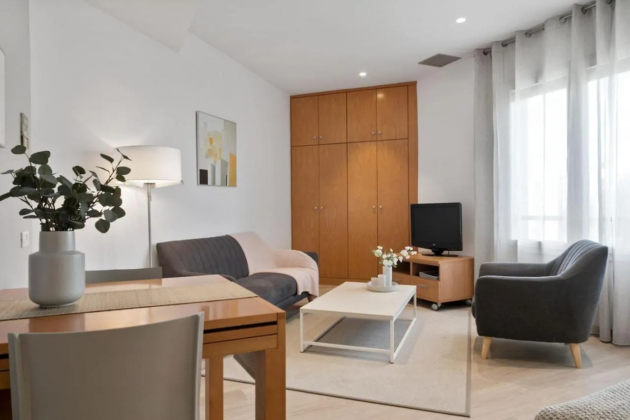 Fisa Rentals Gran Via Apartments Барселона Испания