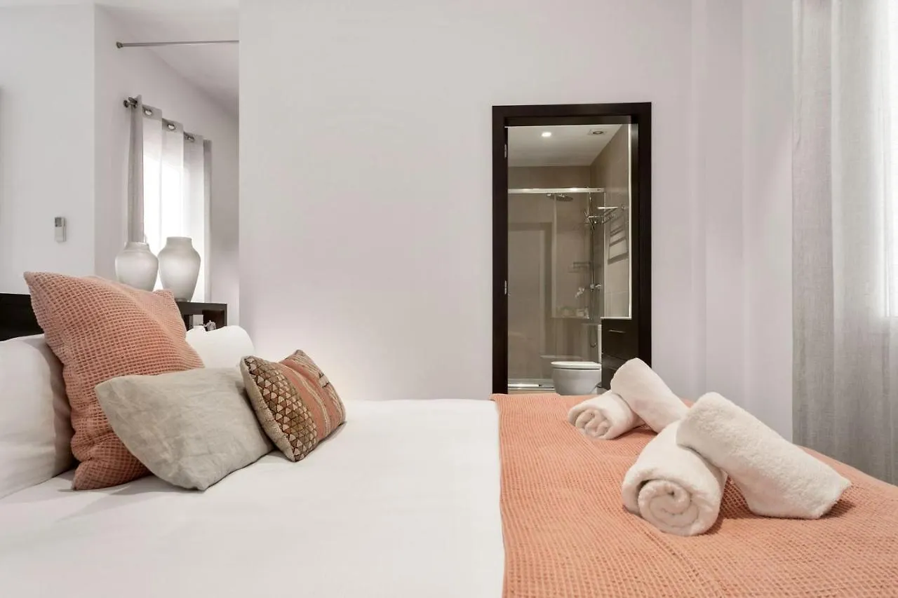 Fisa Rentals Gran Via Apartments Barcellona